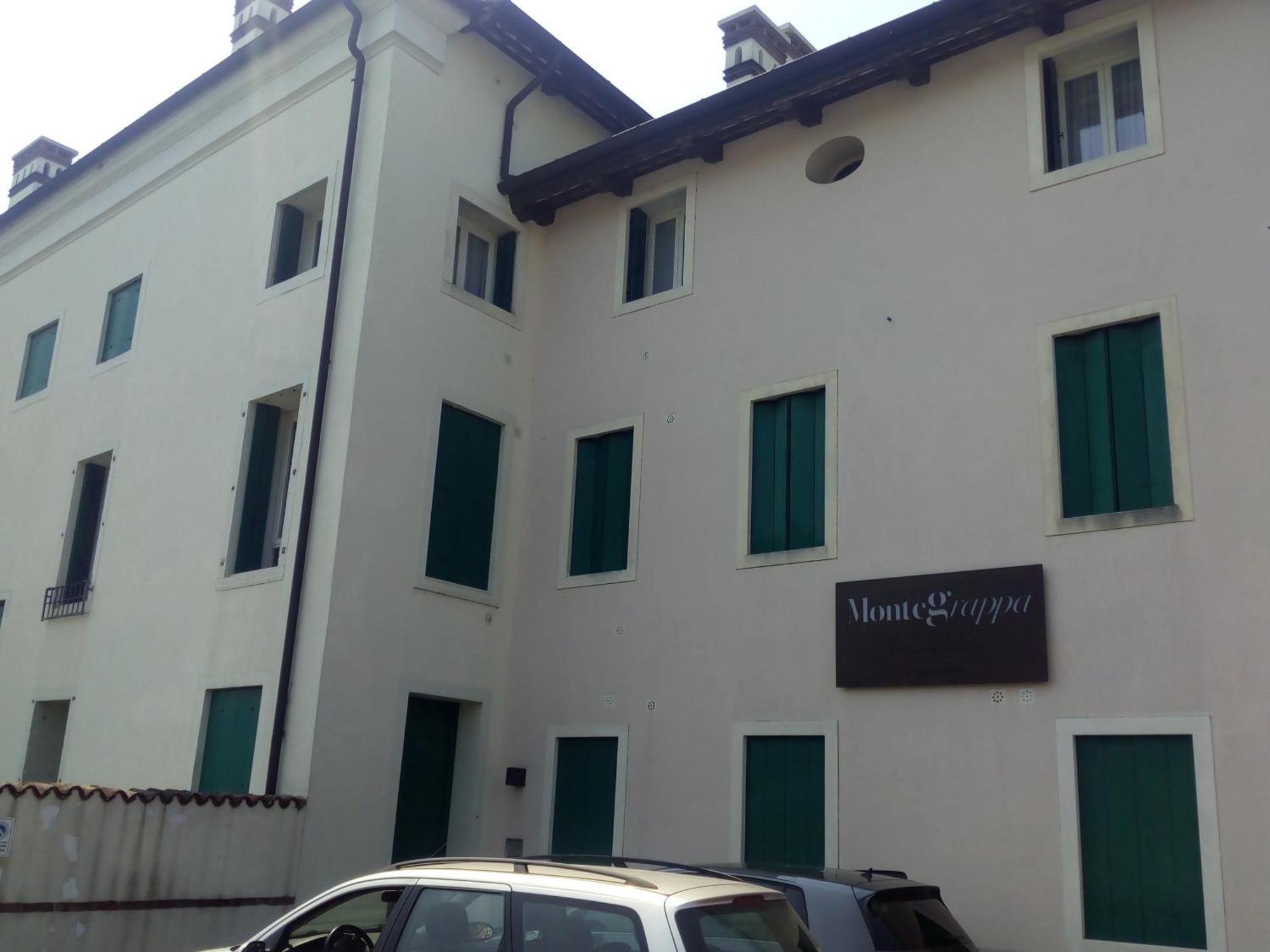 Residence Montegrappa Sandrigo Esterno foto